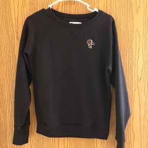 Cute Champion crew neck with embroidered rose